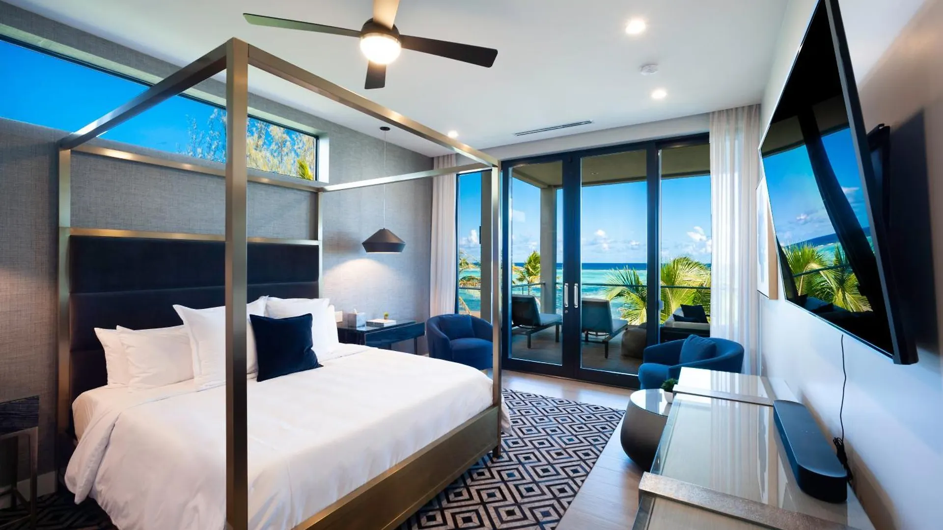 Black Urchin Boutique Resort Bodden Town Aparthotel